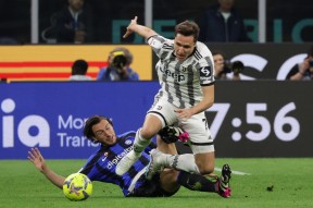 开元娱乐-今晚体能课后，广州队更衣室发声备战意大利杯，球迷炸锅，轮换策略成焦点(精彩评课的万能套话)